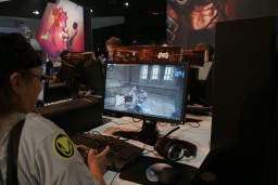E3 2011NexonE3 2011˽ŸŸƤ֥ޥӥΥͺפγפ̥ϤˤĤơȯСľäʹƤ