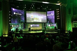 #004Υͥ/E3 2010ϿXbox 360ȯɽ 250GB HDDܤǲʤϿ֤624Xbox 360 Media Briefing®