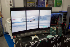 2011 AKIBA PC-DIY EXPO ƤοءפšRewrite׻ͤΡPCɤ򻣱ƤƤ