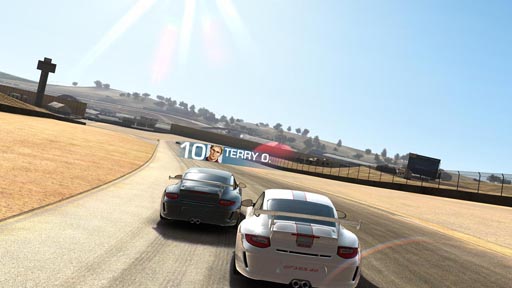 #001Υͥ/iPhone 5˺Ŭ줿Real Racing 3פо졣ǿ
