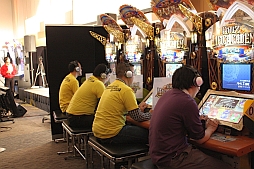 #037Υͥ/KONAMI Arcade Championship 2013׽ͤݡȡȥåץ󥫡ãˤ륹ѡץ쥤ǲ夬