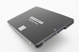  No.004Υͥ / SSD 860 PROסSSD 860 EVOץӥ塼SamsungοSATA 6Gbps³SSDϲѤäΤ